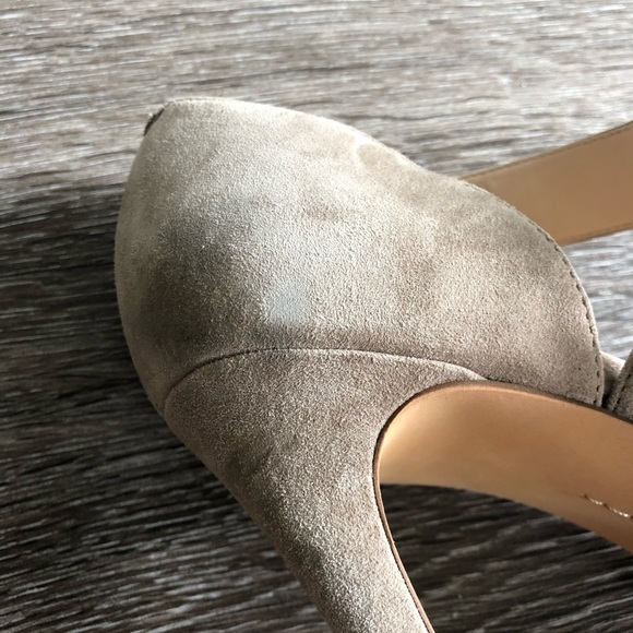 Vince Camuto Carlotte Pointy Toe Pump - Picture 8 of 8